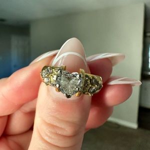 Vintage 18k Gold Diamond Ring